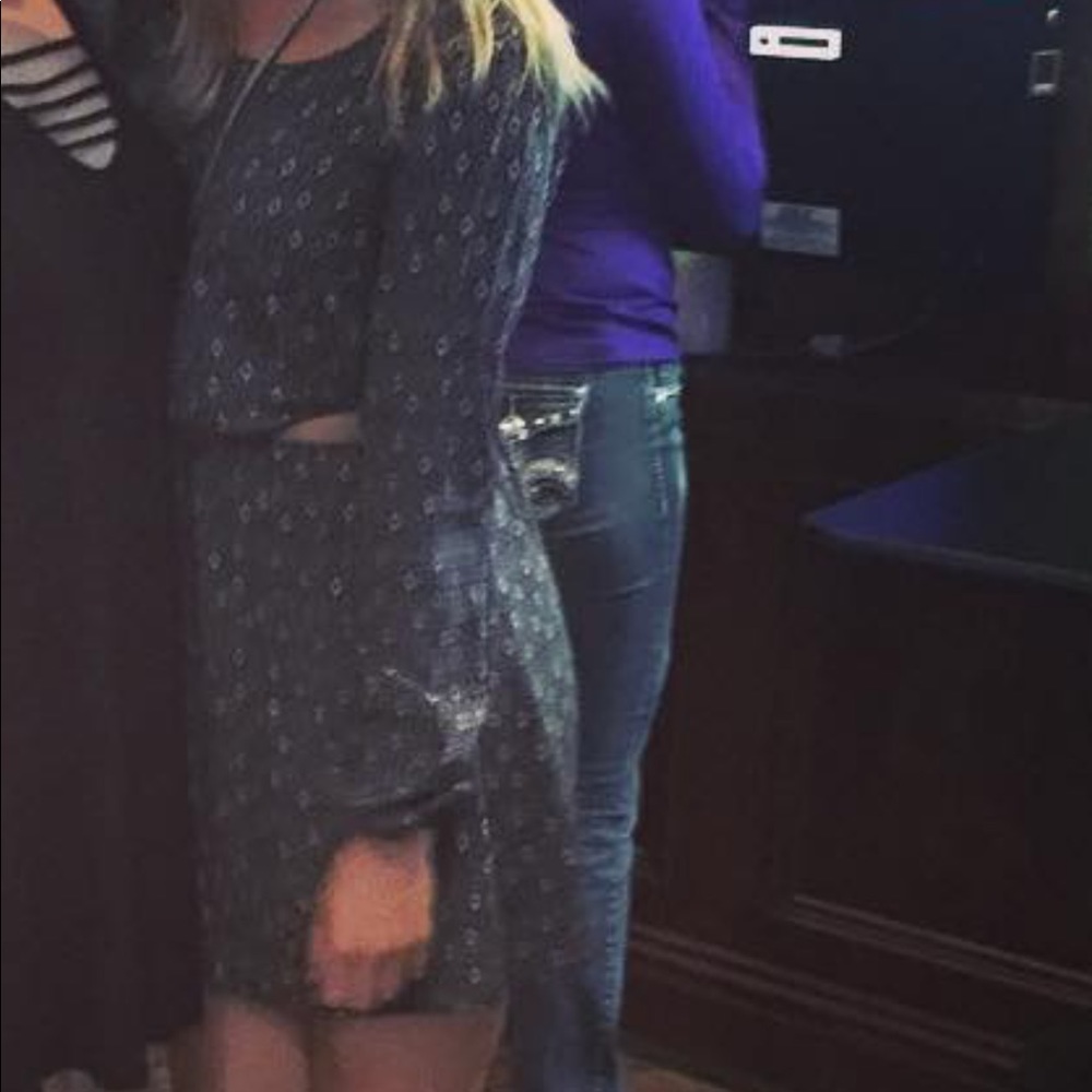 Cute dress!